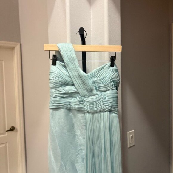 Badgley Mischka One-Shoulder Draped Shimmer Pleated Chiffon Evening Gown Size 12 - Picture 5 of 12